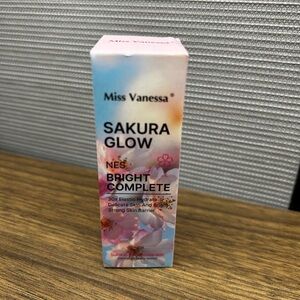 Miss Vanessa Sakura Glow Bright Complete
